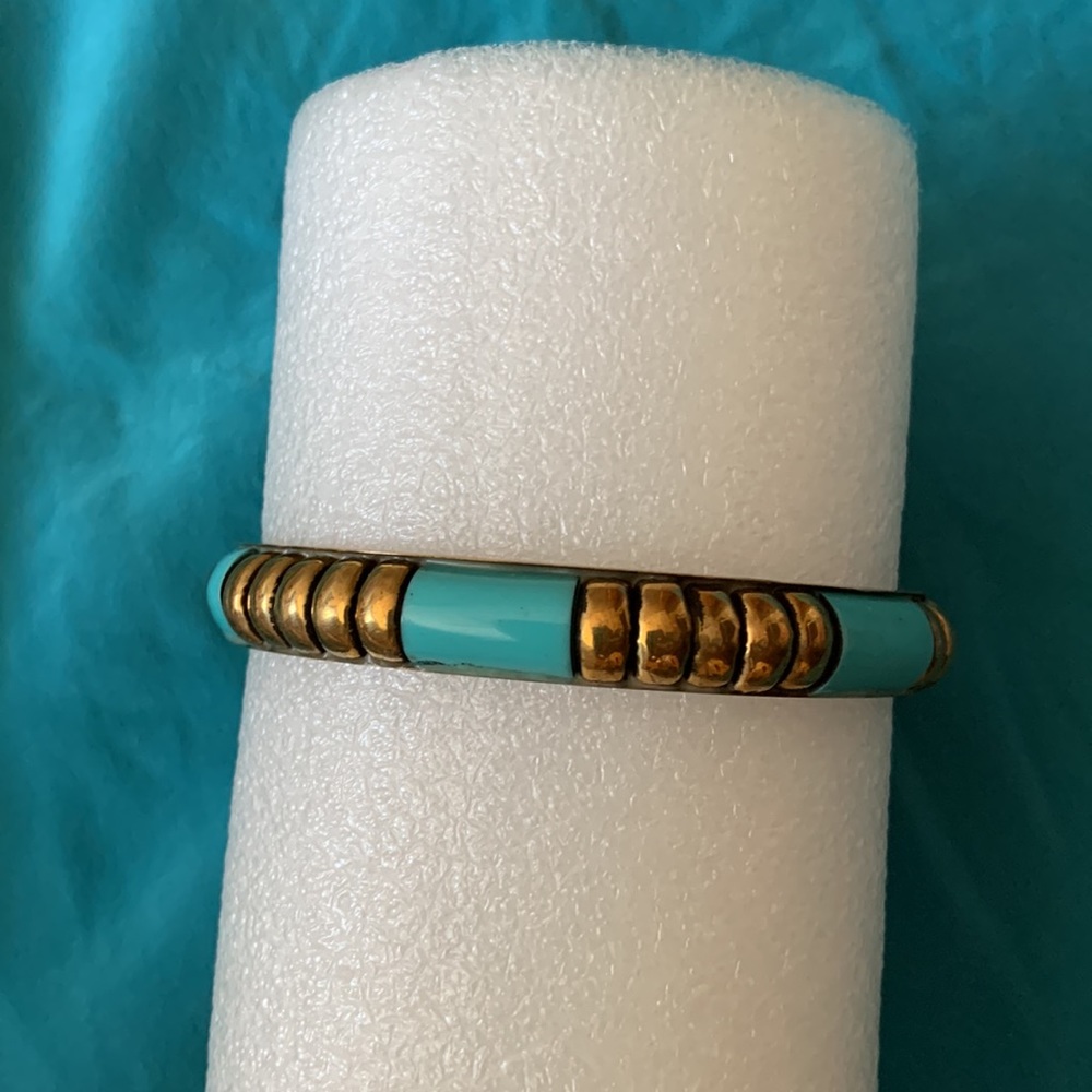 SOLD ❗️FREE 💙Bangle bracelet Vintage MUST BUNDLE - Picture 8 of 11